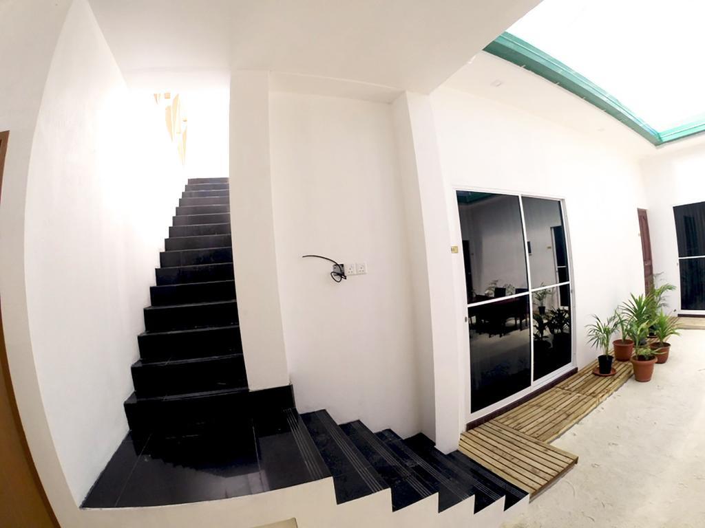 Royal Pearl Inn Maafushi Exterior foto